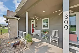 300 Buena Vista Dr, Willow Park, TX 76087 - Photo 6