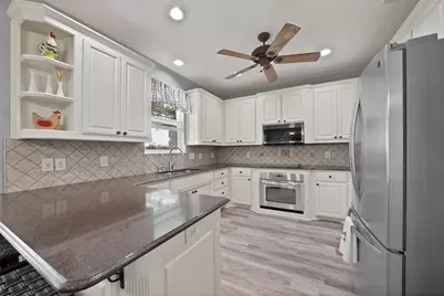 300 Buena Vista Drive, Willow Park, TX 76087 - Photo 10