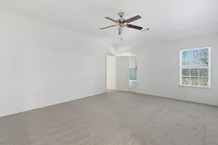 233 Firefly Dr, Springtown, TX 76082 - Photo 10