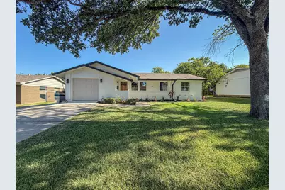 3061 Old North Road, Farmers Branch, TX 75234 - Photo 2