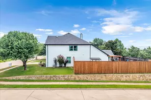 1700 Sunflower Dr, Corinth, TX 76210 - Photo 4