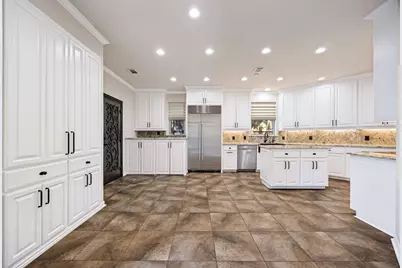 725 Greenway Drive, Coppell, TX 75019 - Photo 8