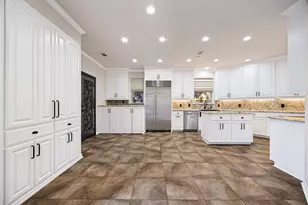 725 Greenway Dr, Coppell, TX 75019 - Photo 8