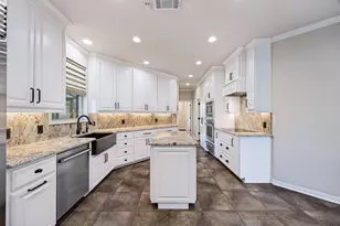 725 Greenway Dr, Coppell, TX 75019 - Photo 4