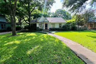 531 S Dallas Ave, Lancaster, TX 75146 - Photo 2
