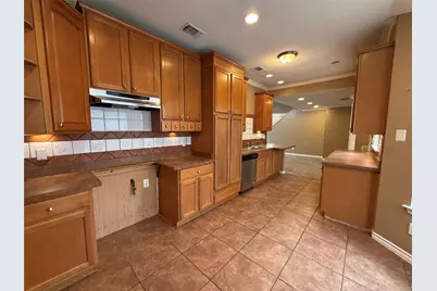 1910 Lombard Street, Garland, TX 75043 - Photo 10