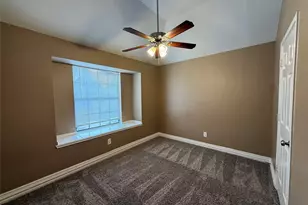 1910 Lombard St, Garland, TX 75043 - Photo 12
