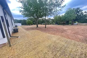 1404 Arvel Cir, Reno, TX 76020 - Photo 18