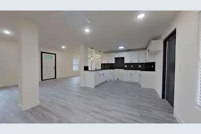 1404 Arvel Circle, Reno, TX 76020 - Photo 4