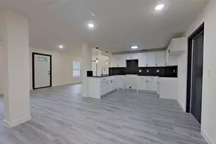 1404 Arvel Cir, Reno, TX 76020 - Photo 4