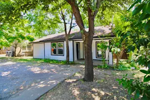 1206 S Edgefield Ave, Dallas, TX 75208 - Photo 2
