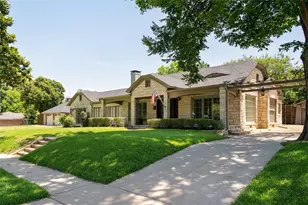 406 E Main St, Whitesboro, TX 76273 - Photo 2