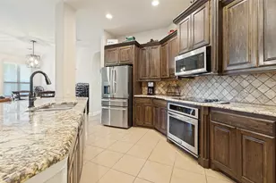 418 Valley Brook Ct, Waxahachie, TX 75165 - Photo 6