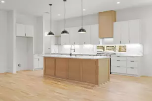 1138 Nolte Dr, Dallas, TX 75208 - Photo 10