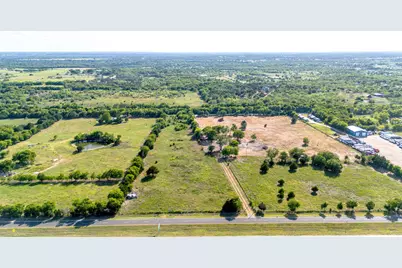 1040 NW McKinney Street, Rice, TX 75155 - Photo 2