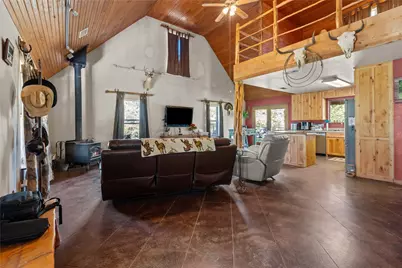 262 N Cheyenne Trail, Springtown, TX 76082 - Photo 4