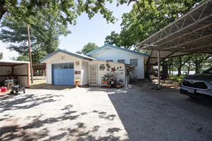 1430 Point Rd, Graham, TX 76450 - Photo 16