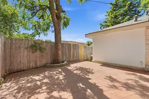 1143 Newport Ave, Dallas, TX 75224 - Photo 30