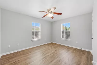 1143 Newport Avenue, Dallas, TX 75224 - Photo 12