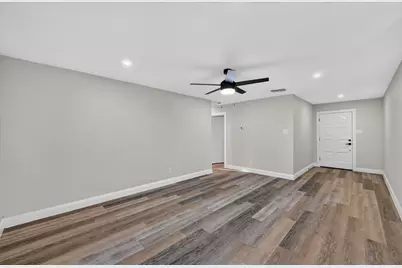 4325 Richard Street, Forest Hill, TX 76119 - Photo 4