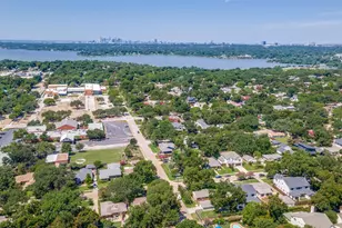 558 Kirkwood Dr, Dallas, TX 75218 - Photo 26