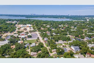 558 Kirkwood Drive, Dallas, TX 75218 - Photo 26