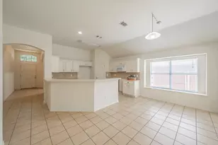 2755 Honey Suckle Dr, Grand Prairie, TX 75052 - Photo 6