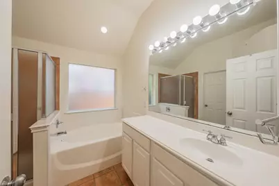 2755 Honey Suckle Drive, Grand Prairie, TX 75052 - Photo 18