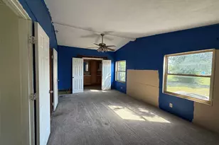 310 Taurus Rd, Granbury, TX 76049 - Photo 10