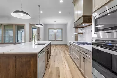205 Champions Way, Waco, TX 76657 - Photo 12