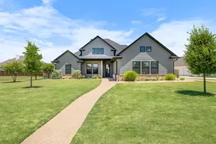 205 Champions Wy, Waco, TX 76657 - Photo 2