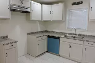 1513 Skyline Dr, River Oaks, TX 76114 - Photo 20