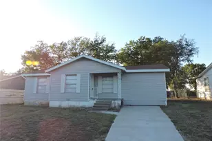 1513 Skyline Dr, River Oaks, TX 76114 - Photo 6