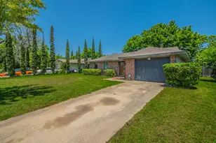 1605 Whiteoak Dr, Garland, TX 75040 - Photo 2