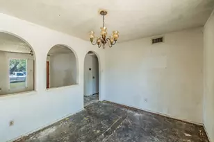 1605 Whiteoak Dr, Garland, TX 75040 - Photo 10