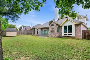 6808 Greenleaf Dr, North Richland Hills, TX 76182 - Photo 30