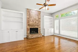 6808 Greenleaf Dr, North Richland Hills, TX 76182 - Photo 8