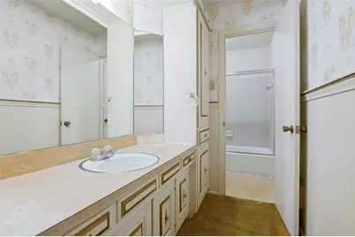 10512 Royal Chapel Drive, Dallas, TX 75229 - Photo 18