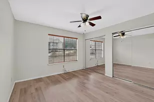 734 W Collins St, Denton, TX 76201 - Photo 12