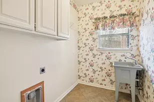 4519 Edge Creek Ln, Arlington, TX 76017 - Photo 14