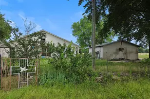 1917 Co Rd 1144, Miller Grove, TX 75472 - Photo 16