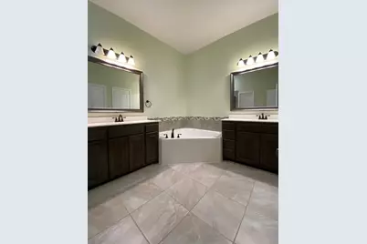 1554 Tyler Street, Waxahachie, TX 75165 - Photo 8