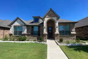 1554 Tyler St, Waxahachie, TX 75165 - Photo 1