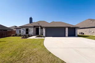 1530 Woodmere Dr, Krum, TX 76249 - Photo 1