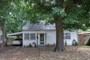 304 Roberts Ave, Terrell, TX 75160 - Photo 1