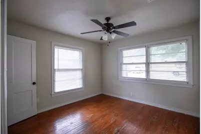 304 Roberts Avenue, Terrell, TX 75160 - Photo 8