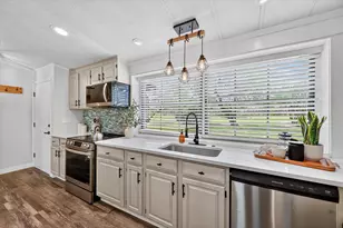 704 Spring Miller Ct, Arlington, TX 76002 - Photo 8