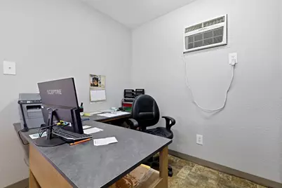 1605 S Main Street #A, Cleburne, TX 76033 - Photo 6