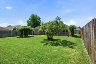 8305 Crystal Ln, North Richland Hills, TX 76182 - Photo 36