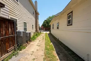 2011 N Houston St, Fort Worth, TX 76164 - Photo 26